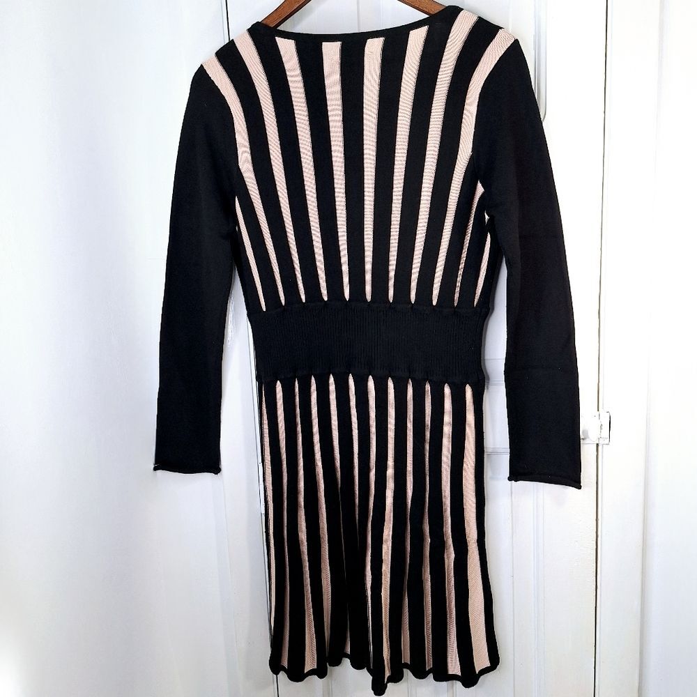 Calvin Klein Black Cream Ribbed Striped Long Sleeve Fit & Flare Knit Dress Sz L - Picture 6 of 13